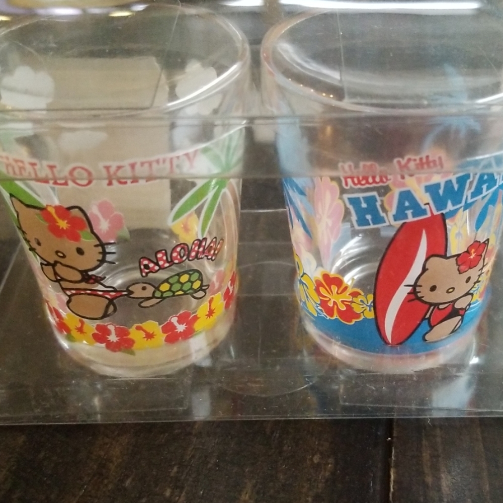 Vintage 2004 Hawaii Hello Kitty shot glass set